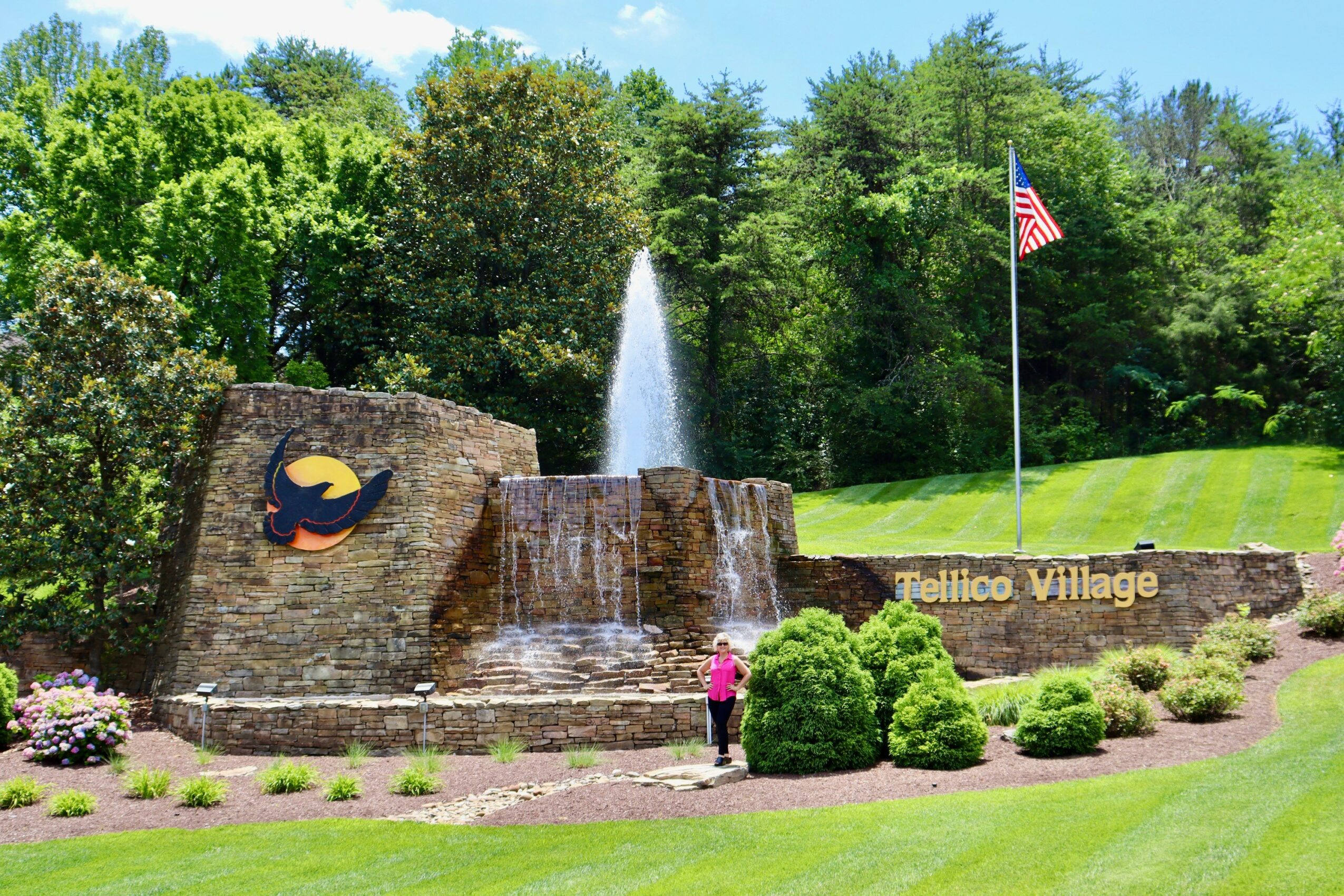 Community Highlights Meet Kelly and Kate McKinney of Re/Max Excels